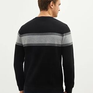 Banana Republic Men's Crewneck Sweater in Black and Gray